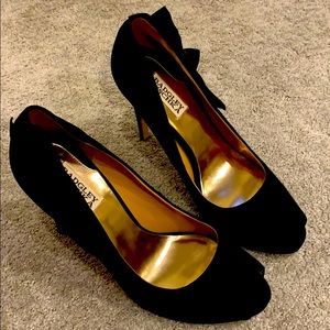 Badgley Mischka Black Satin Heels, NWOT